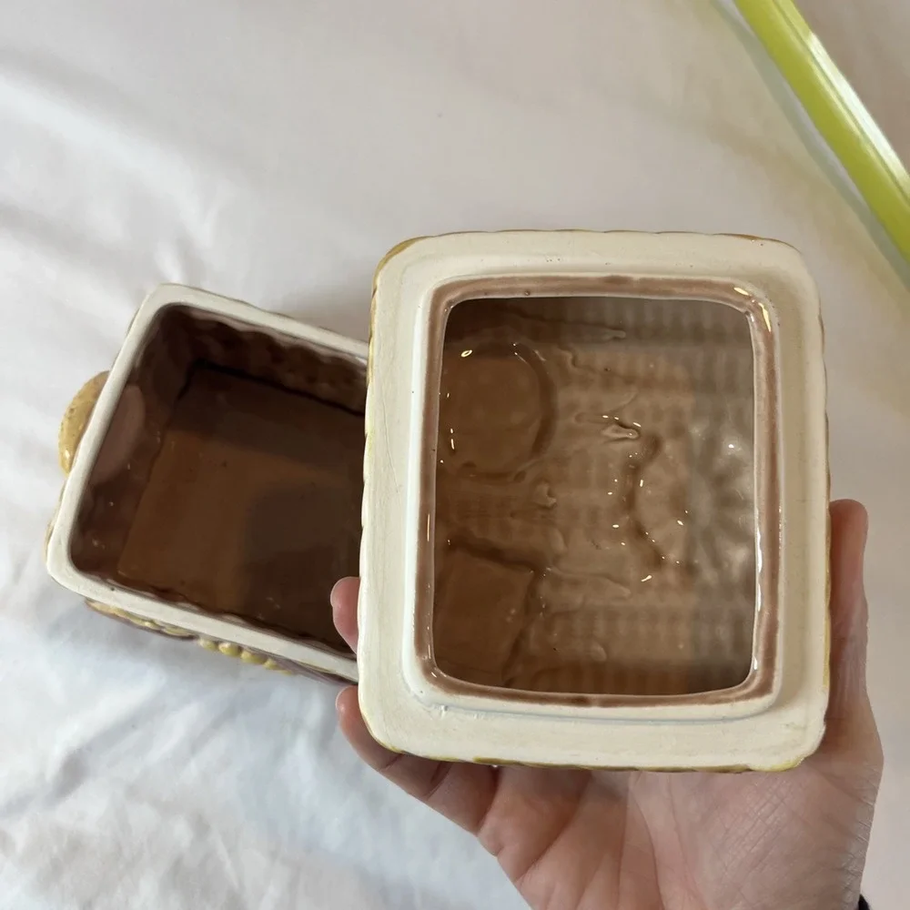 Vintage Ceramic Weaved Basket Looking Biscuit‎ Jar With Lid  5
